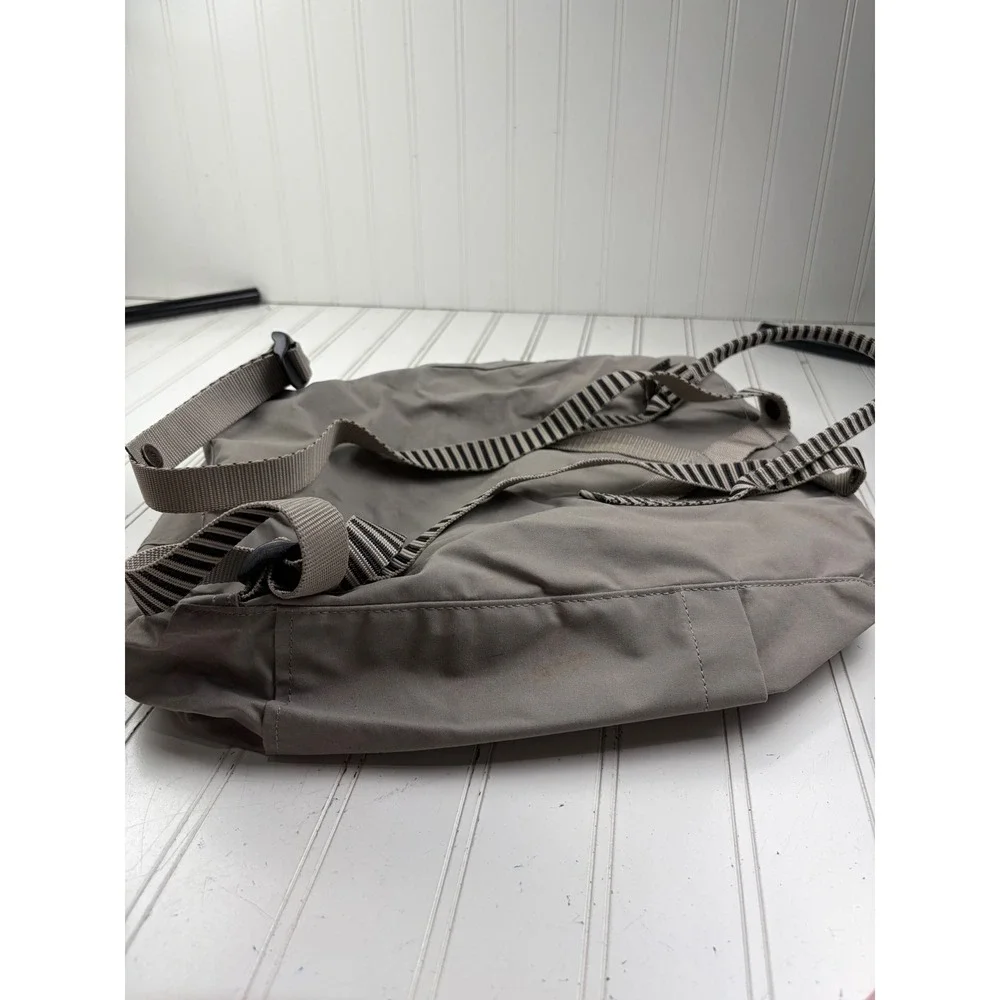 Fjällräven Kånken Fog Gray Striped Water Resistant BackPack Unisex